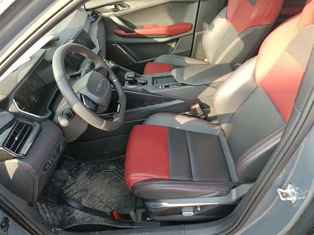 Lynk & Co 06 2020 1.5T Power Pro фото 15