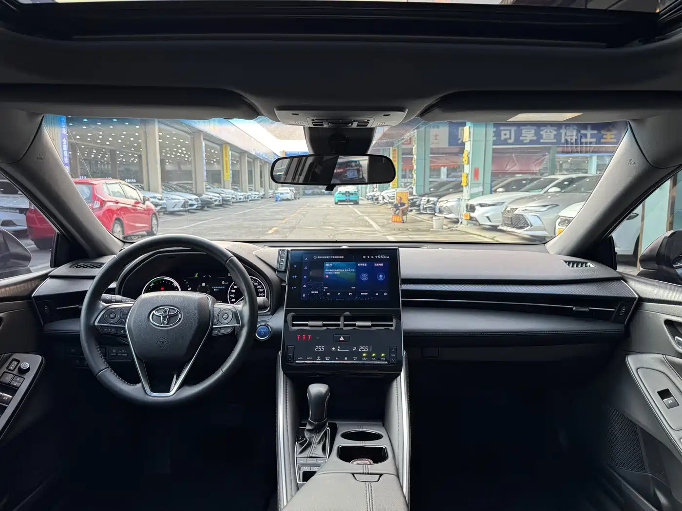 Toyota Avalon 2023 Hybrid 2.5L Luxury Edition фото 13