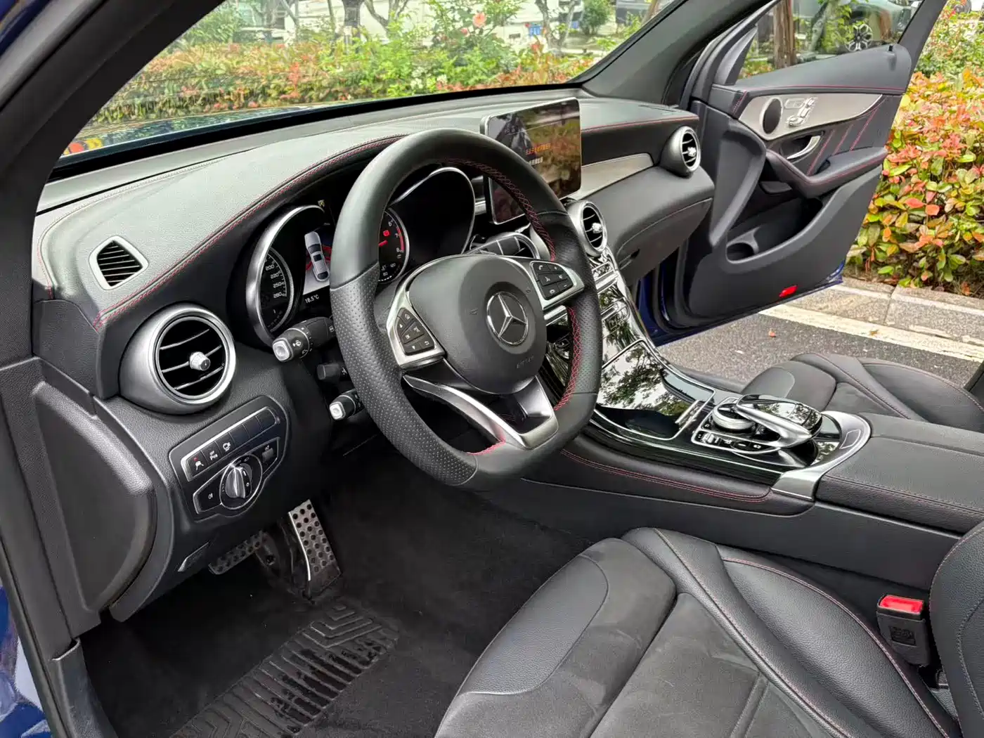 Mercedes-Benz GLC Coupe AMG 2017 AMG GLC 43 4MATIC Coupe SUV фото 8