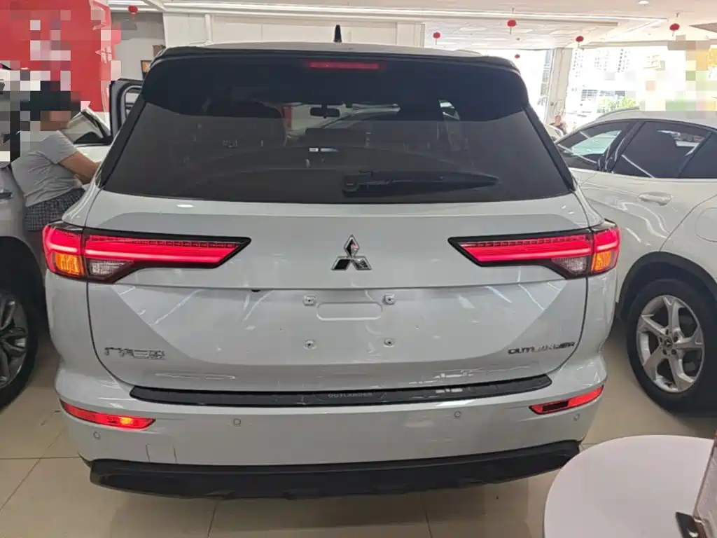 Mitsubishi Outlander 2023 2023 1.5T CVT FWD Premium Edition 5-seater
