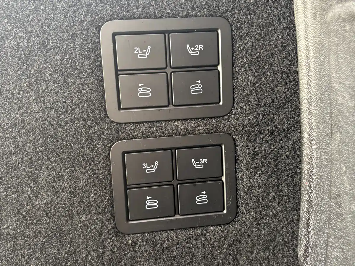 Chery Fengyun Fengyun T9 2024 2024 Model 120 Long Range Flagship 7-seater (NMC)
