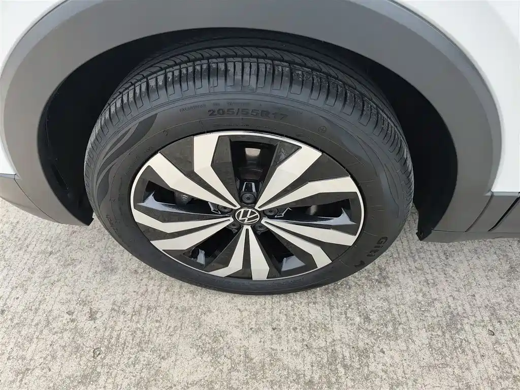 Volkswagen Tharu 2025 Model Rising Star 300TSI Aspiration Edition фото 25