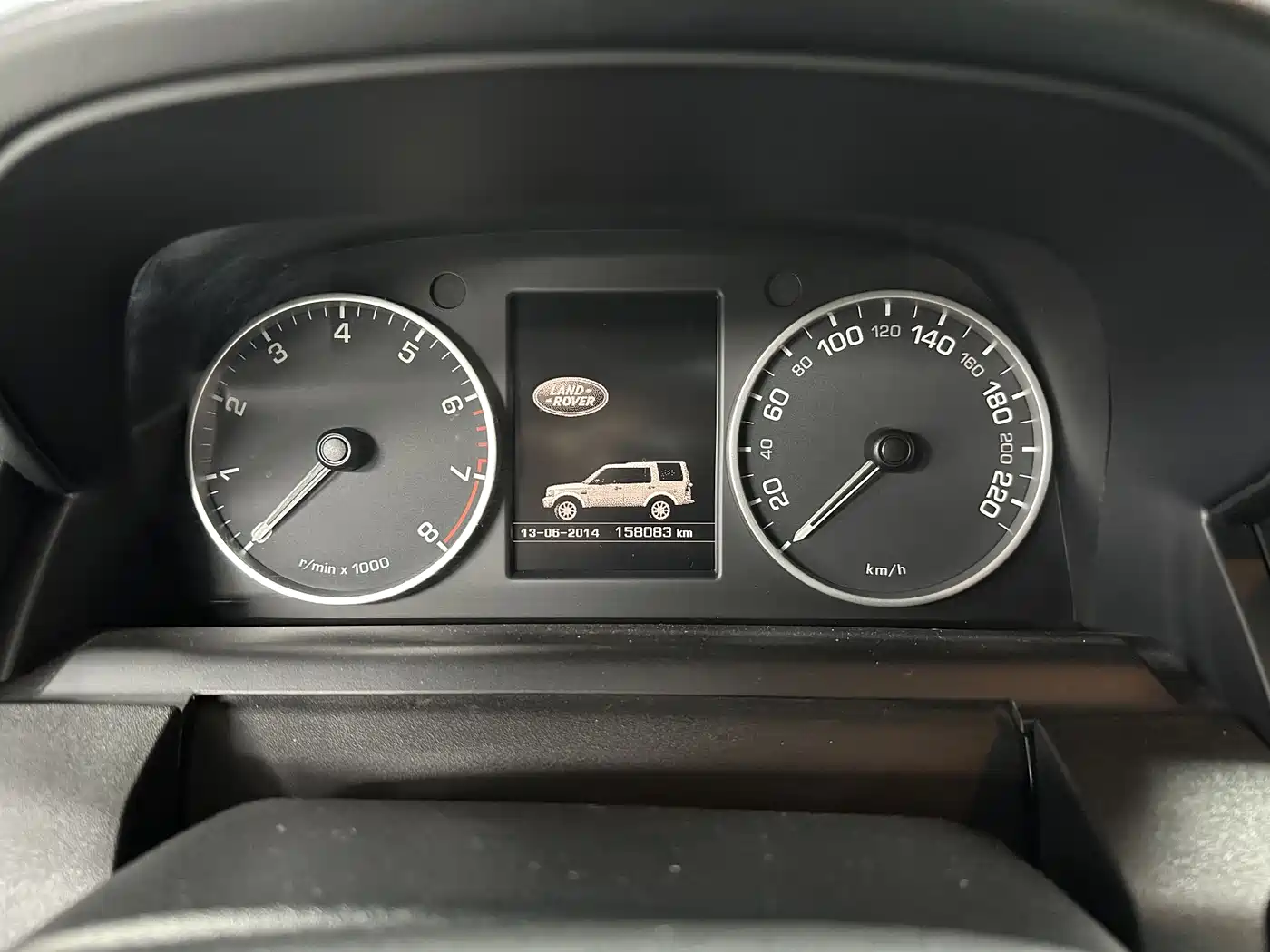 Land Rover Discovery 2016 3.0 SC V6 HSE фото 6