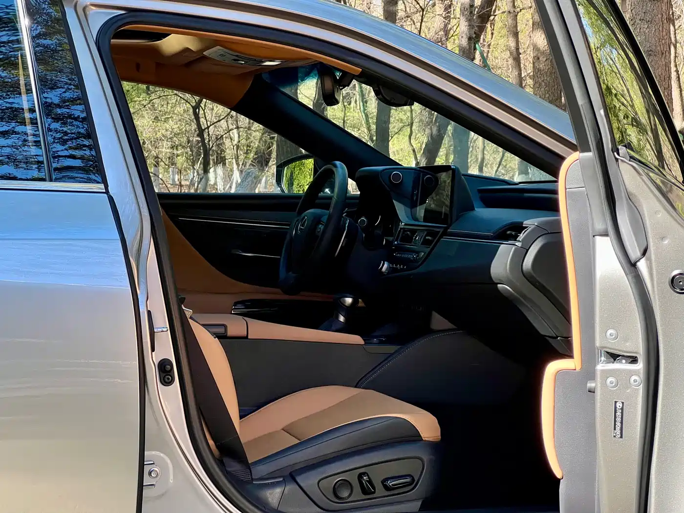 Lexus ES 2024 200 Premium Edition фото 28
