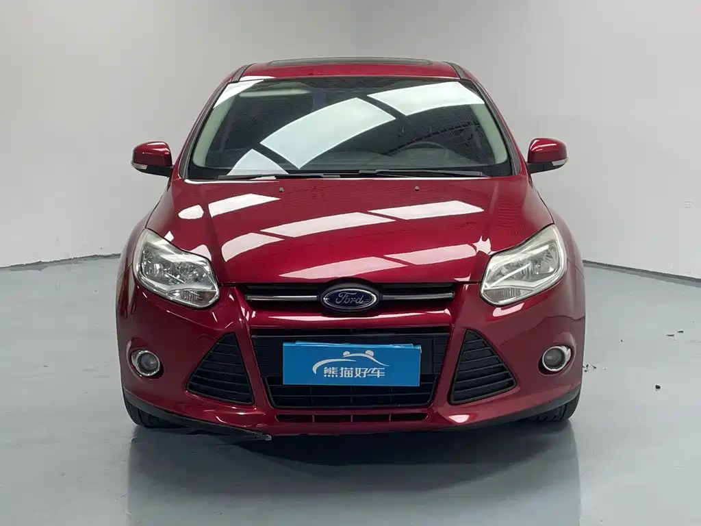 Фото 10 - Ford Focus