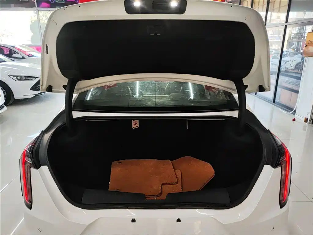 Cadillac CT4 2021 28T Fashion Edition фото 18