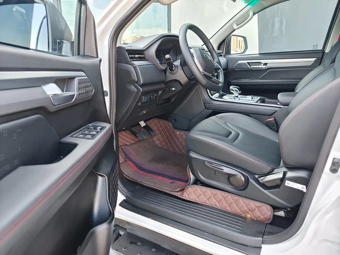 JAC Motors JAC T8 2026 2025 2.0T PRO Automatic Diesel 4WD Champion Large Double Cab