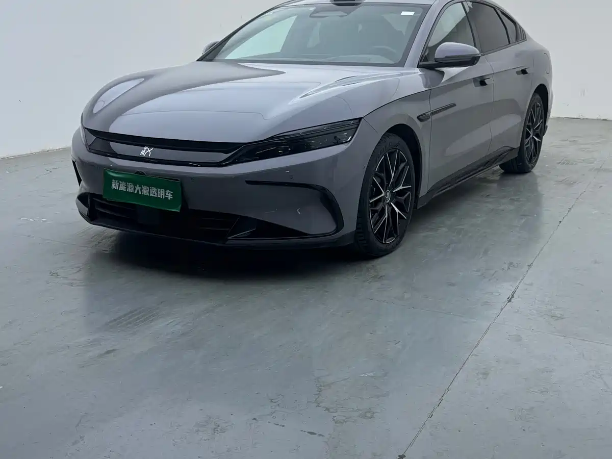 BYD Han 2025 DM-i Smart Driving Edition 125KM Honor фото 3