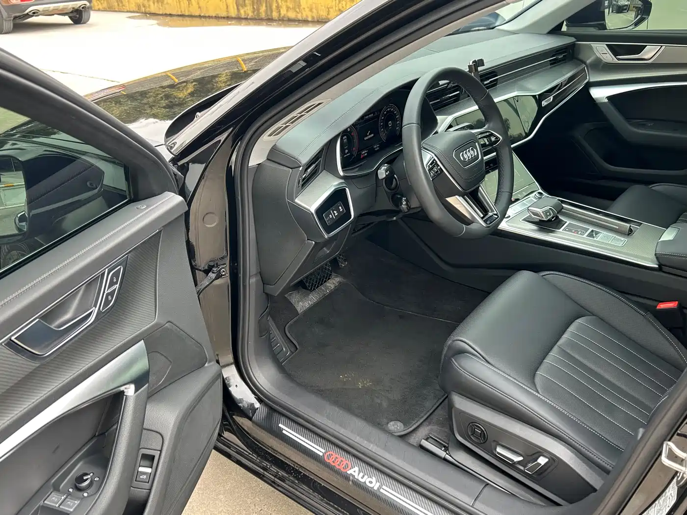 Audi A6L 2024 40 TFSI Luxury Elegance фото 5