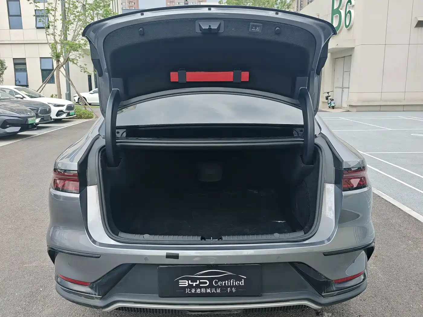 BYD Han 2026 2025 EV Smart Driving Edition 701KM Honor Type