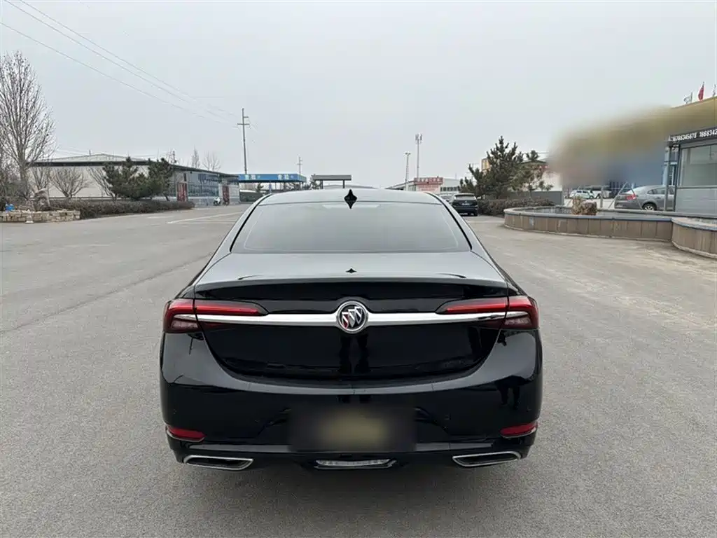 BUICK LACROSSE