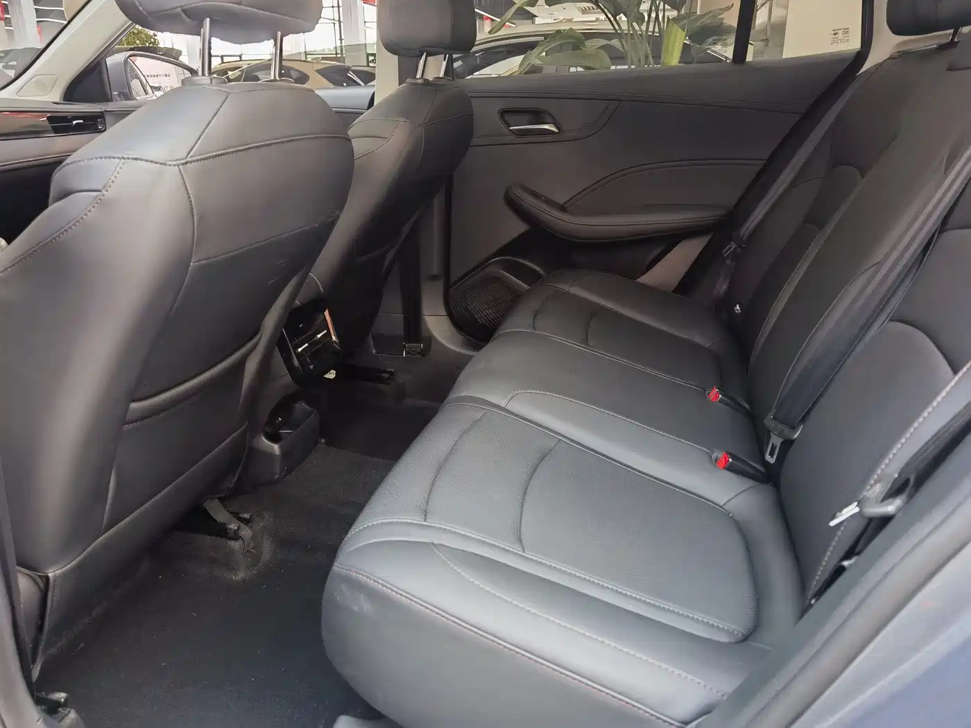 ROEWE I5