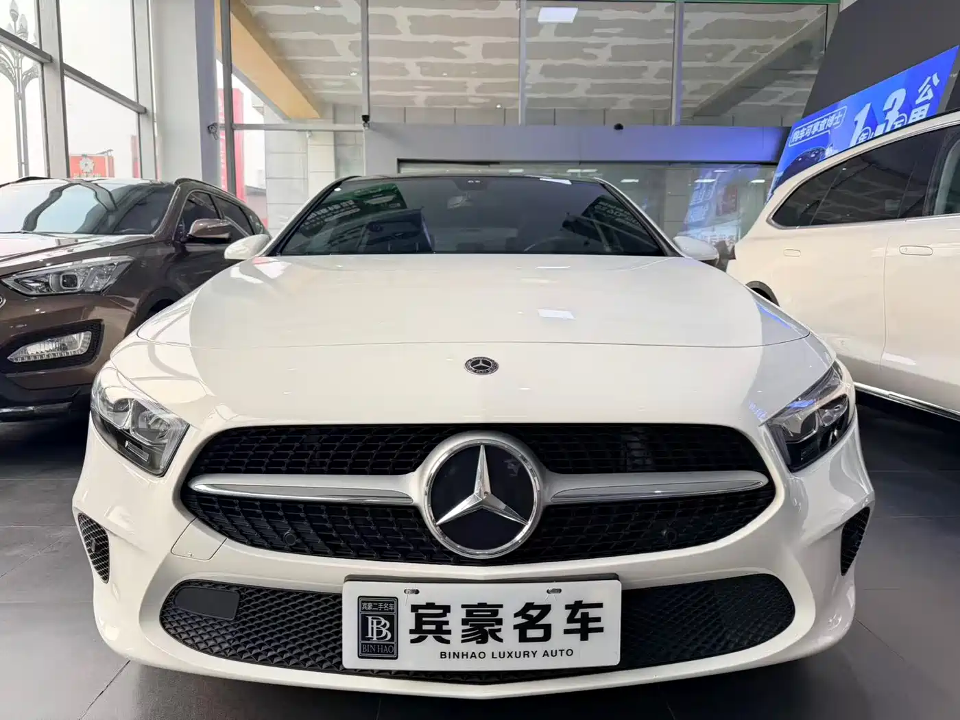 Mercedes-Benz A-Class (Import) 2019 A 200 Dynamic Version фото 2