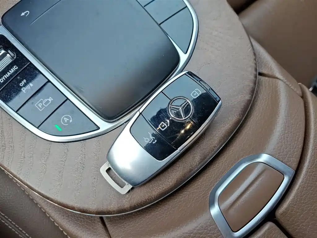 Mercedes-Benz E-Class 2022 Second Facelift E 300 L Fashion фото 17
