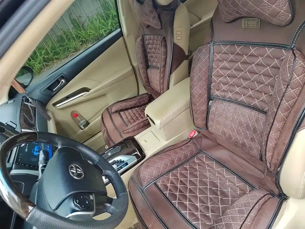 Toyota Camry 2015 2.0G Leading Edition фото 12