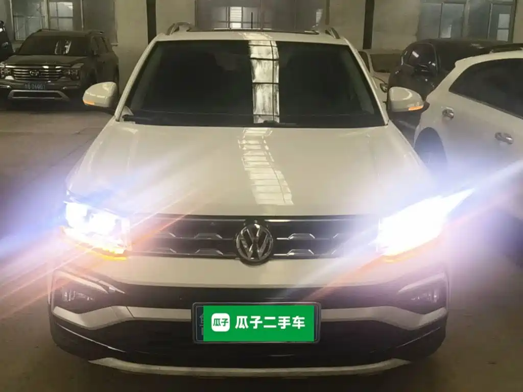 Фото 3 - Volkswagen T-Cross