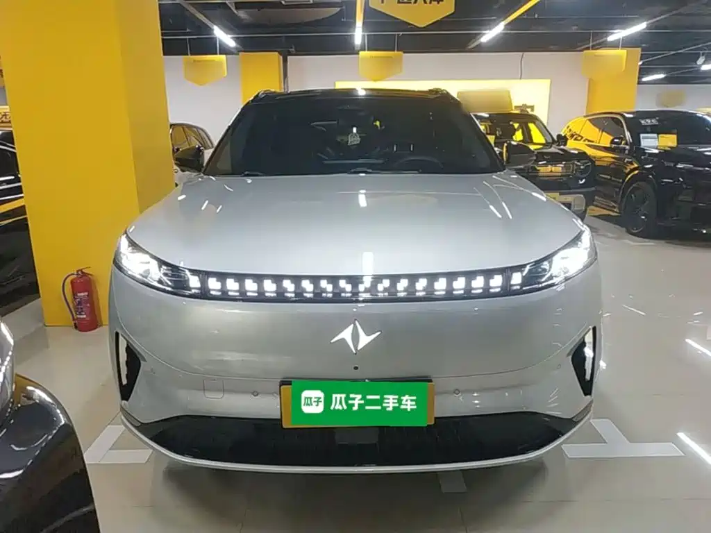 صورة 3 - Dongfeng Yipai eπ008