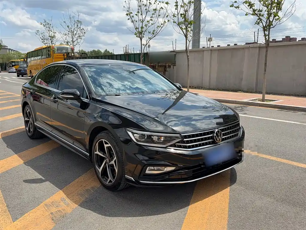 Volkswagen Magotan 2025 Facelift II Public Edition 330TSI DSG Luxury фото 9