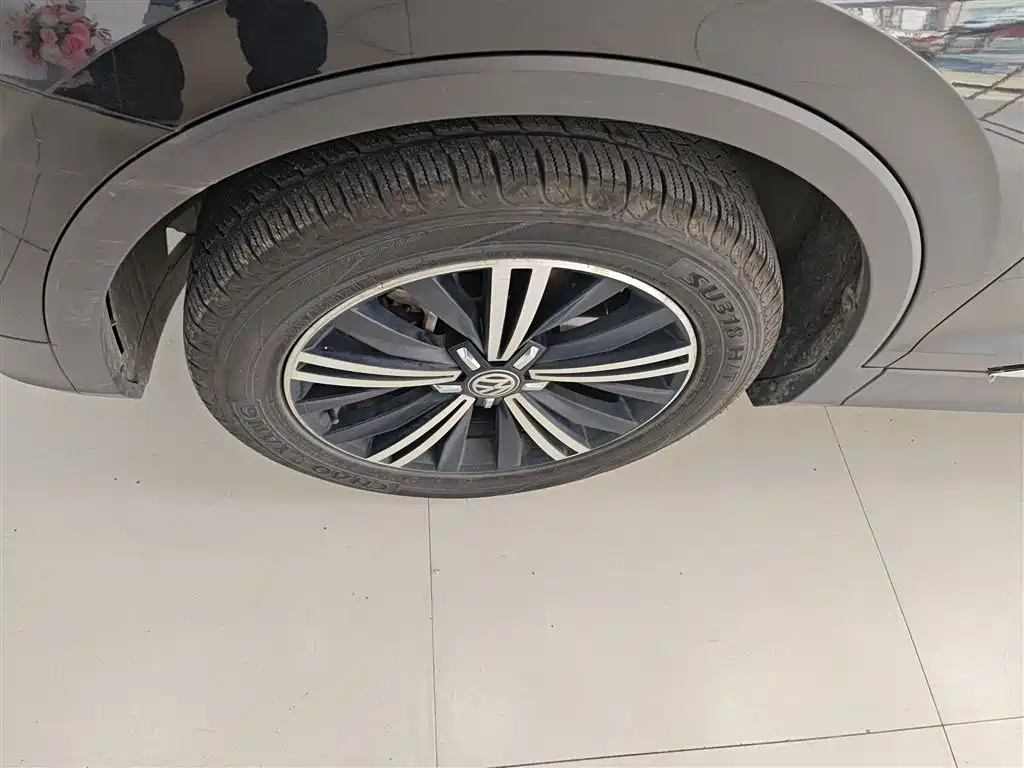 Volkswagen Tiguan L 2021 330TSI Automatic 2WD Comfort фото 25