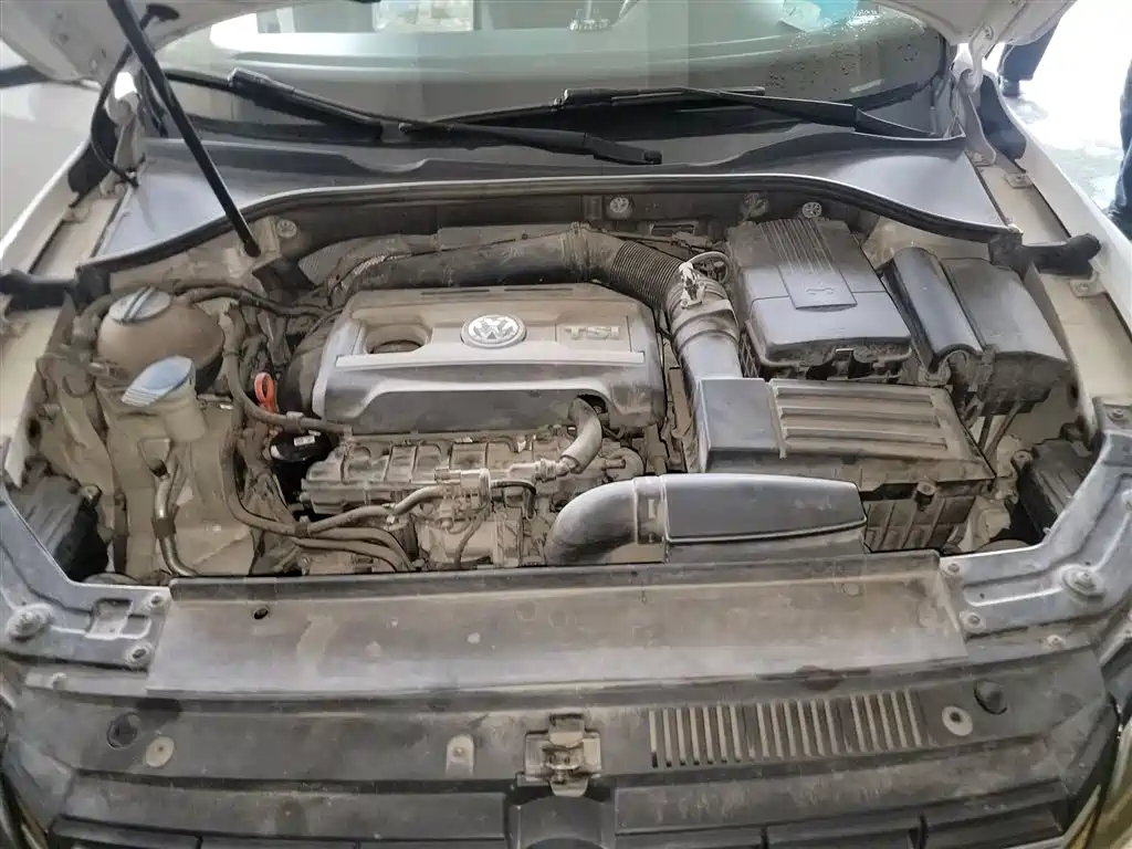 Volkswagen Passat 2014 1.8TSI DSG Executive Edition фото 11