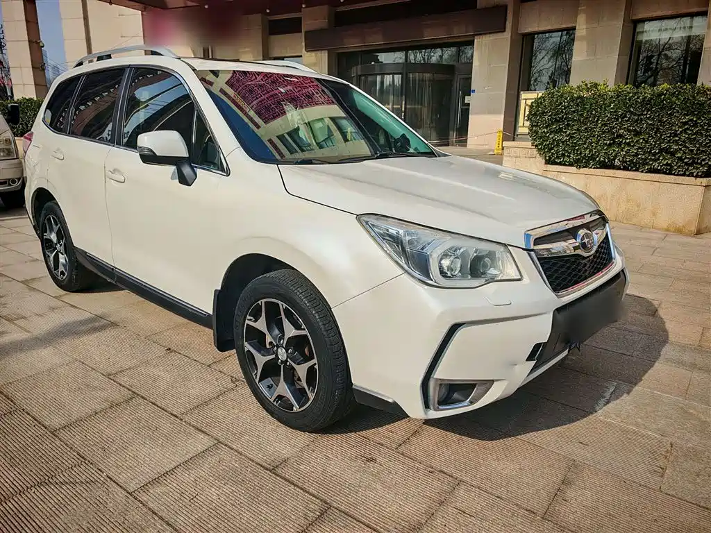 Subaru Forester 2013 2.5i Automatic Premium Edition фото 10