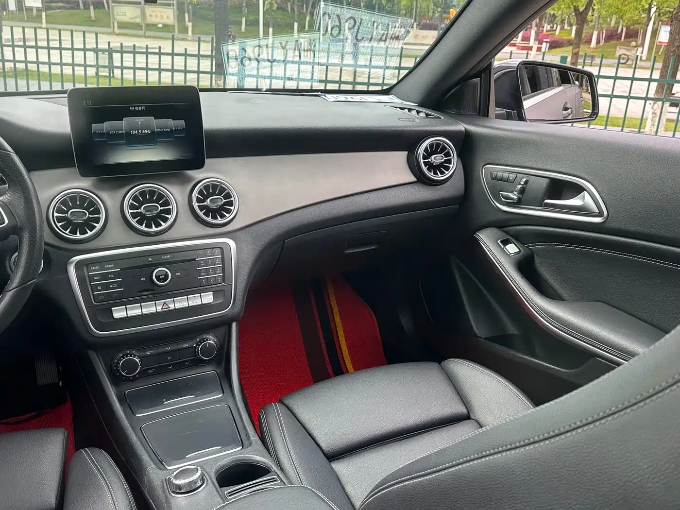 Mercedes-Benz CLA (Import) 2017 Facelift CLA 200 Style фото 29