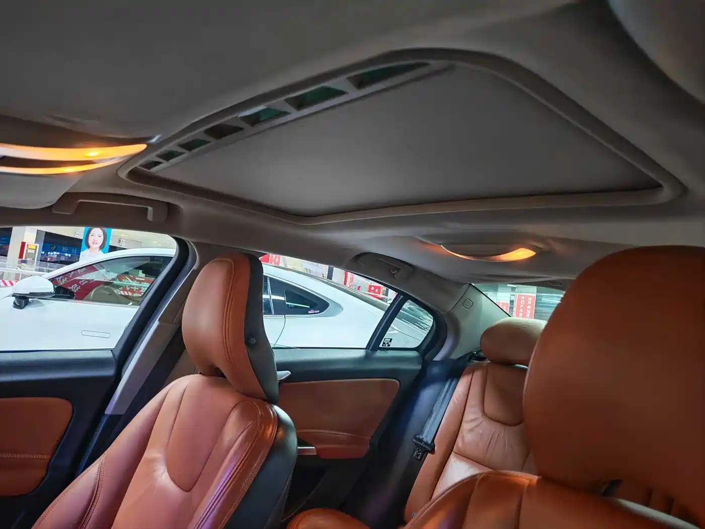 Фото 4 - Volvo S60