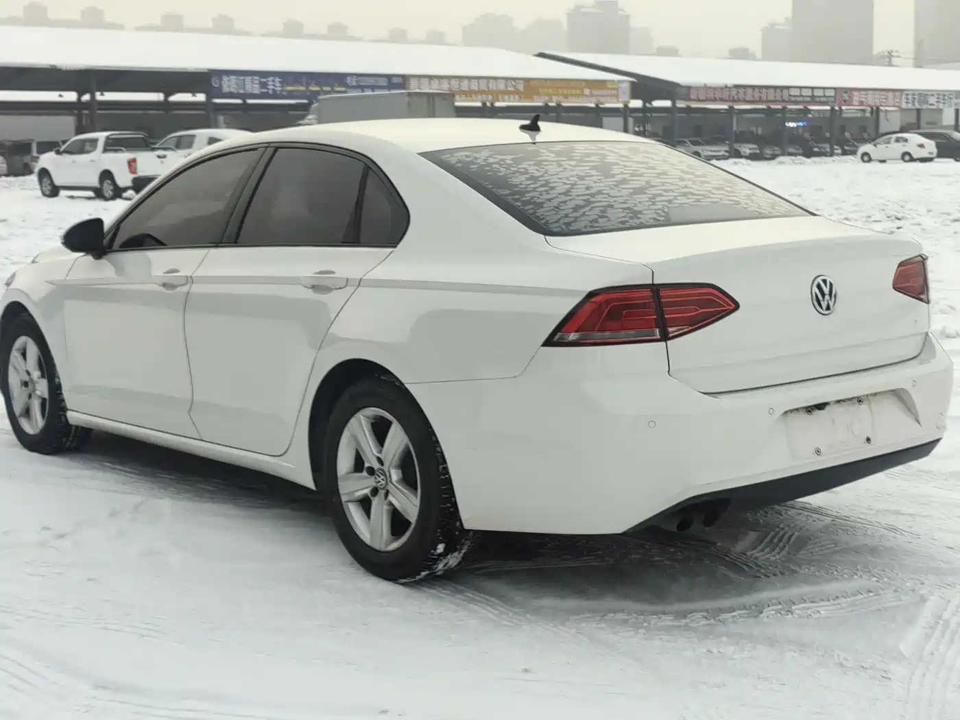 Volkswagen Lamando 2017 230TSI DSG Trend Edition фото 7