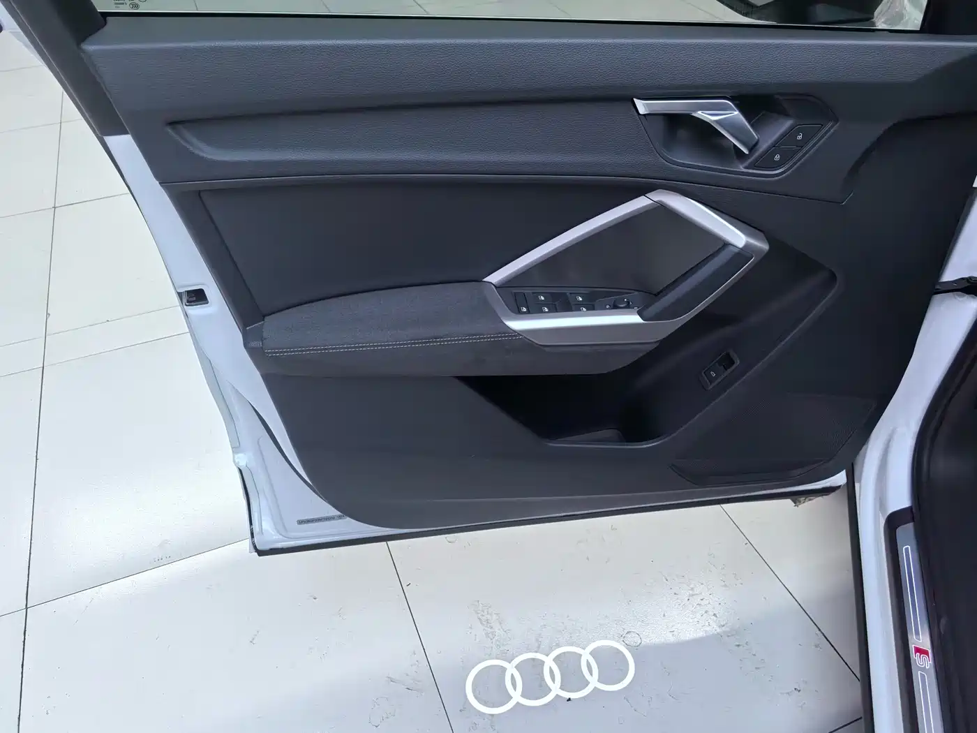 Audi Q3 2022 35 TFSI Fashion Dynamic фото 4