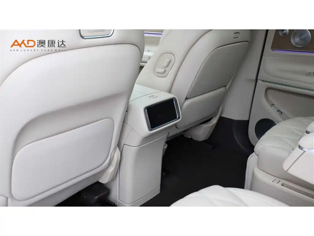 AITO Wenjie AITO M9 2025 Extended Range Ultra 52kWh 6-Seater фото 10