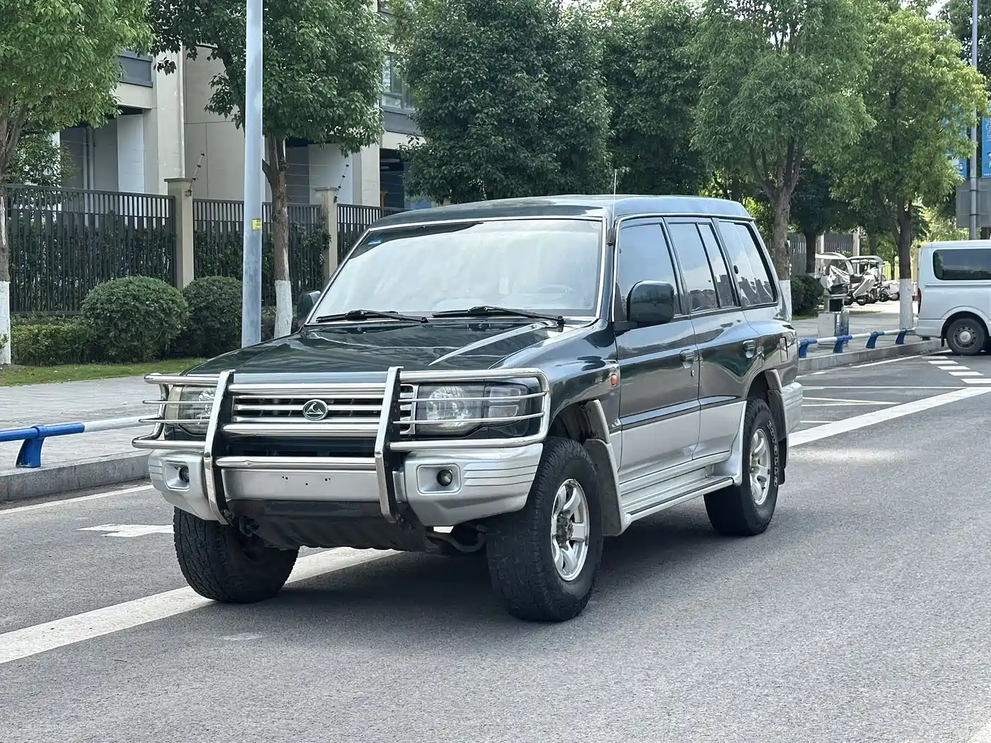 Leopaard Black King Kong 2013 2.2L Manual 2WD Standard Type