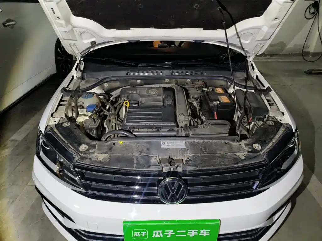 Volkswagen Sagitar 2018 280TSI DSG Spark Edition фото 21