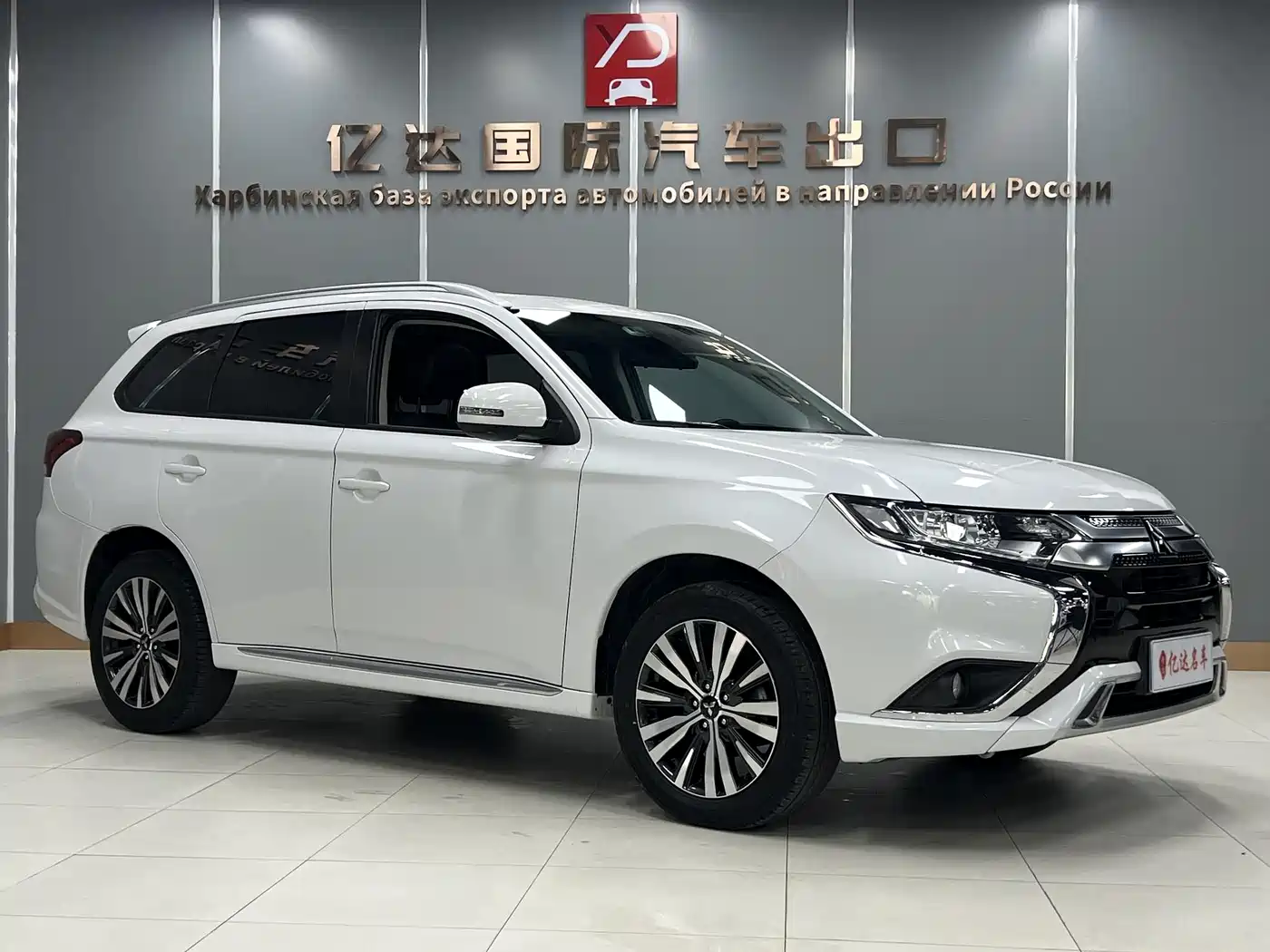 Mitsubishi Outlander 2021 2.0L FWD Comfort Edition 5-seater фото 3