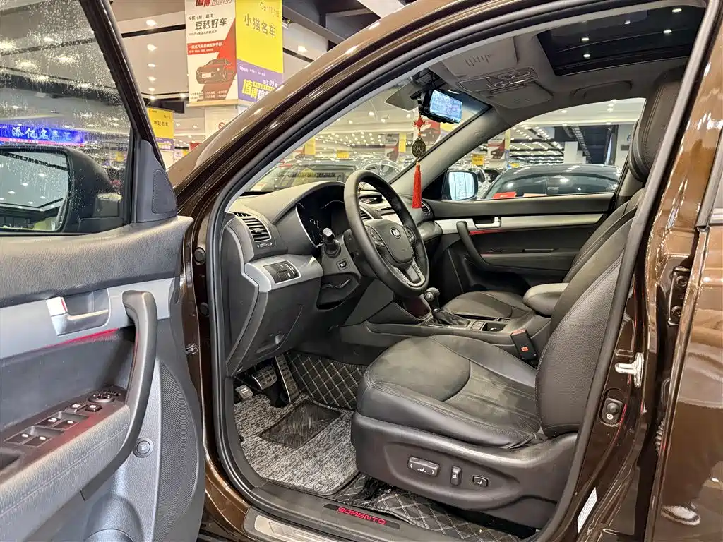 Kia Sorento 2014 2013 2.4L 7-seater Gasoline Premium Version China IV