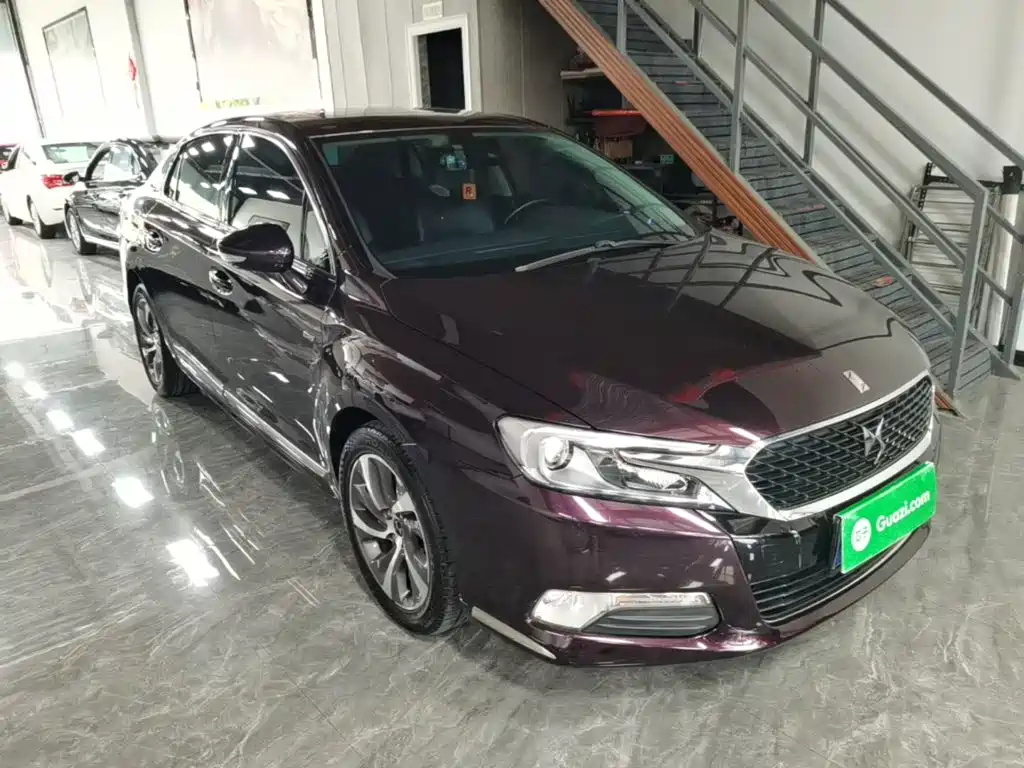 DS 5LS 2016 2016 1.6T Elegant Edition THP160