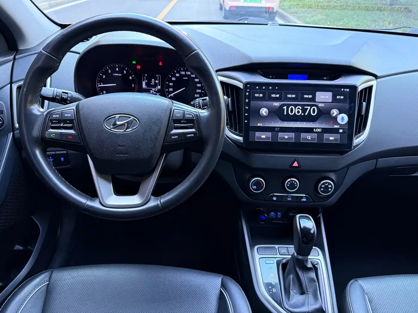 Hyundai Beijing Hyundai ix25 2015 1.6L Automatic 2WD Smart GLS фото 13