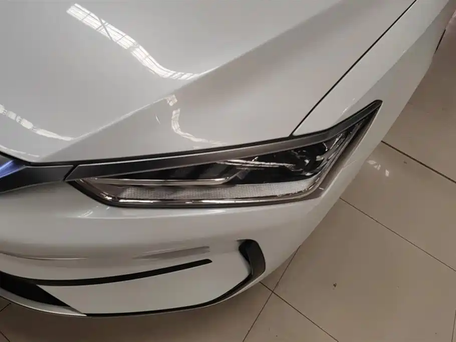 BYD Qin PLUS 2021 EV 400KM Luxury Model фото 5