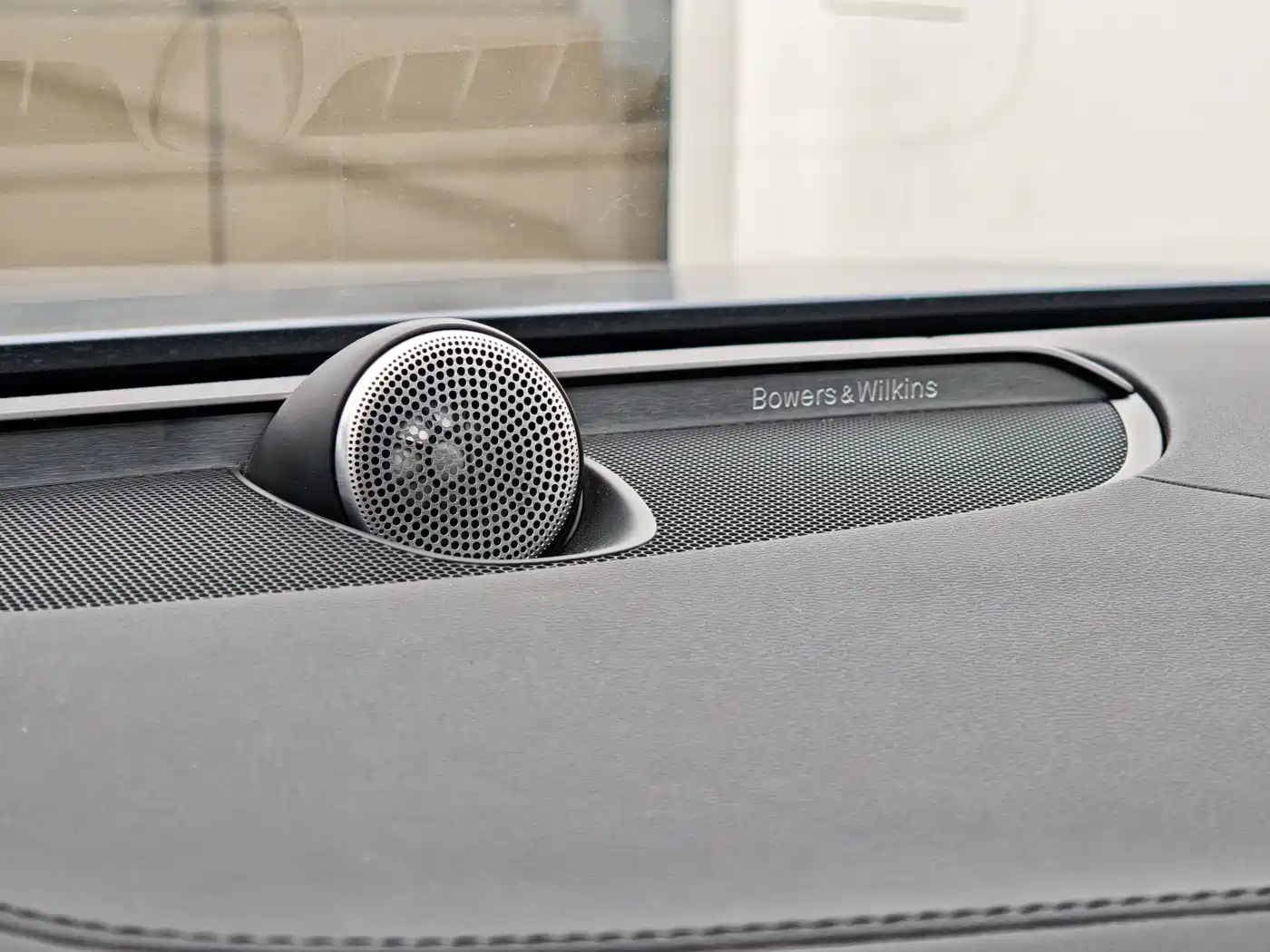 VOLVO S90 PLUG IN HYBRID