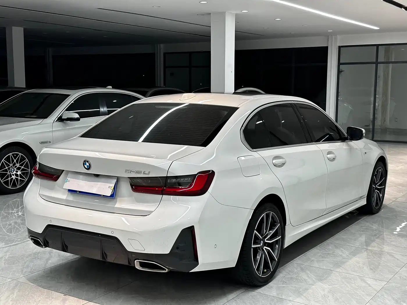 BMW 3 Series 2023 325Li M Sport Package фото 4