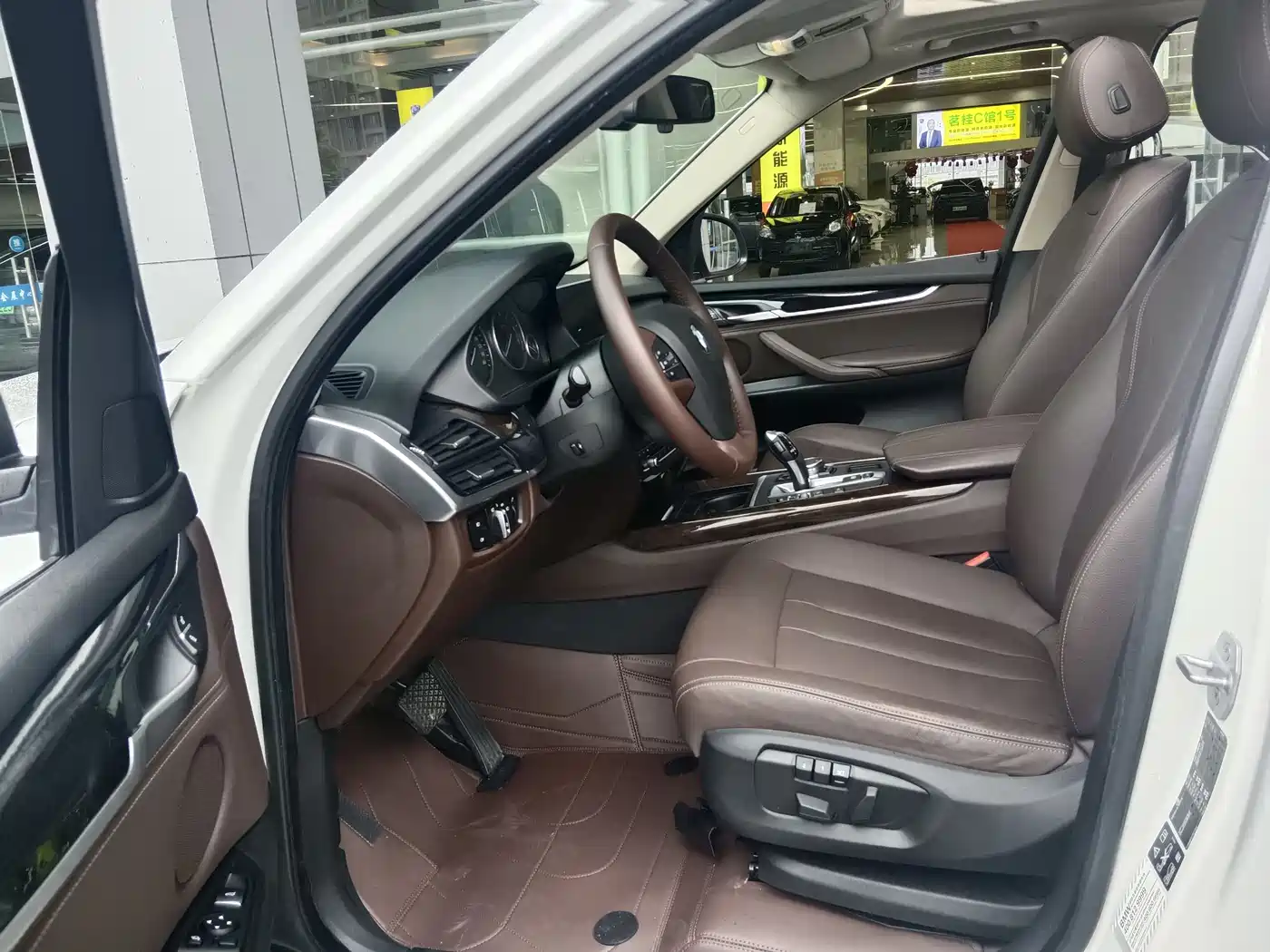 BMW X5 (Import) 2014 xDrive35i Leading фото 9