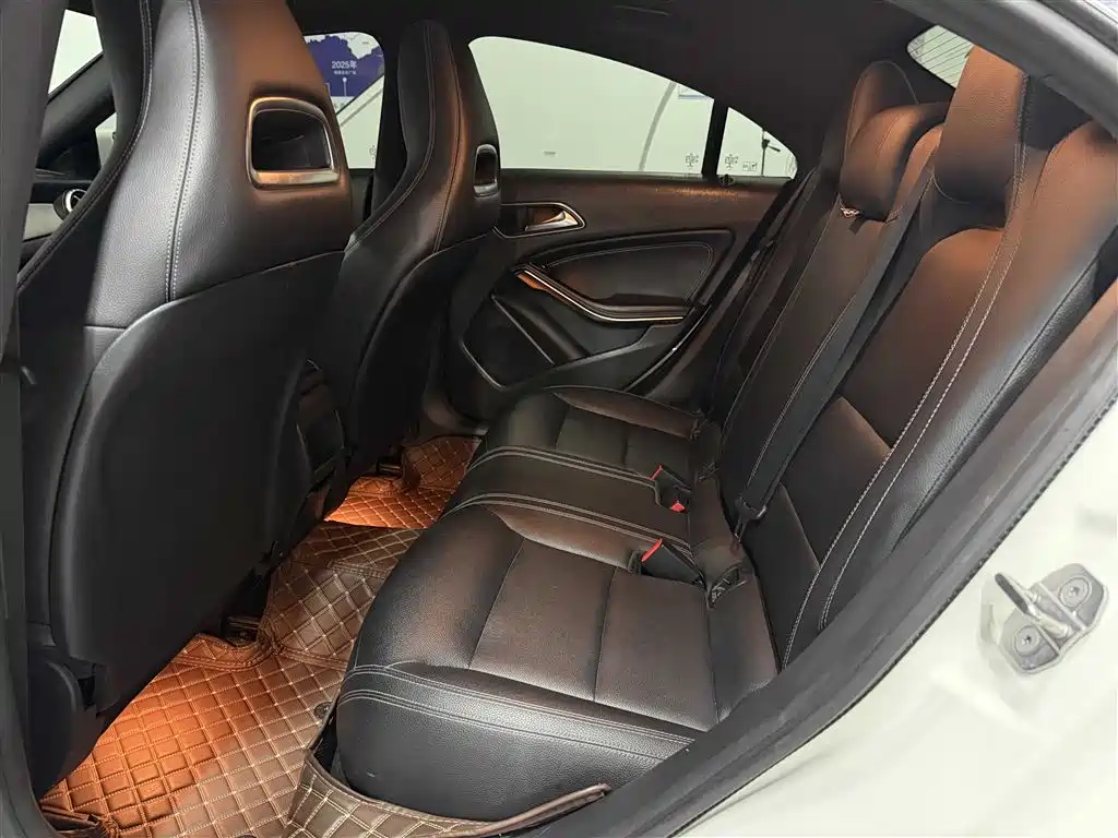 Mercedes-Benz CLA (Import) 2018 CLA 200 Fashion Edition фото 9