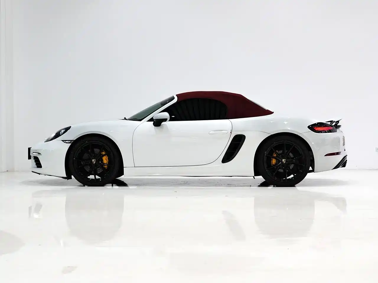 Фото 8 - Porsche 718