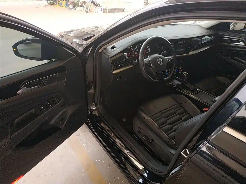 Volkswagen Passat 2020 280TSI Elite Edition China VI фото 12