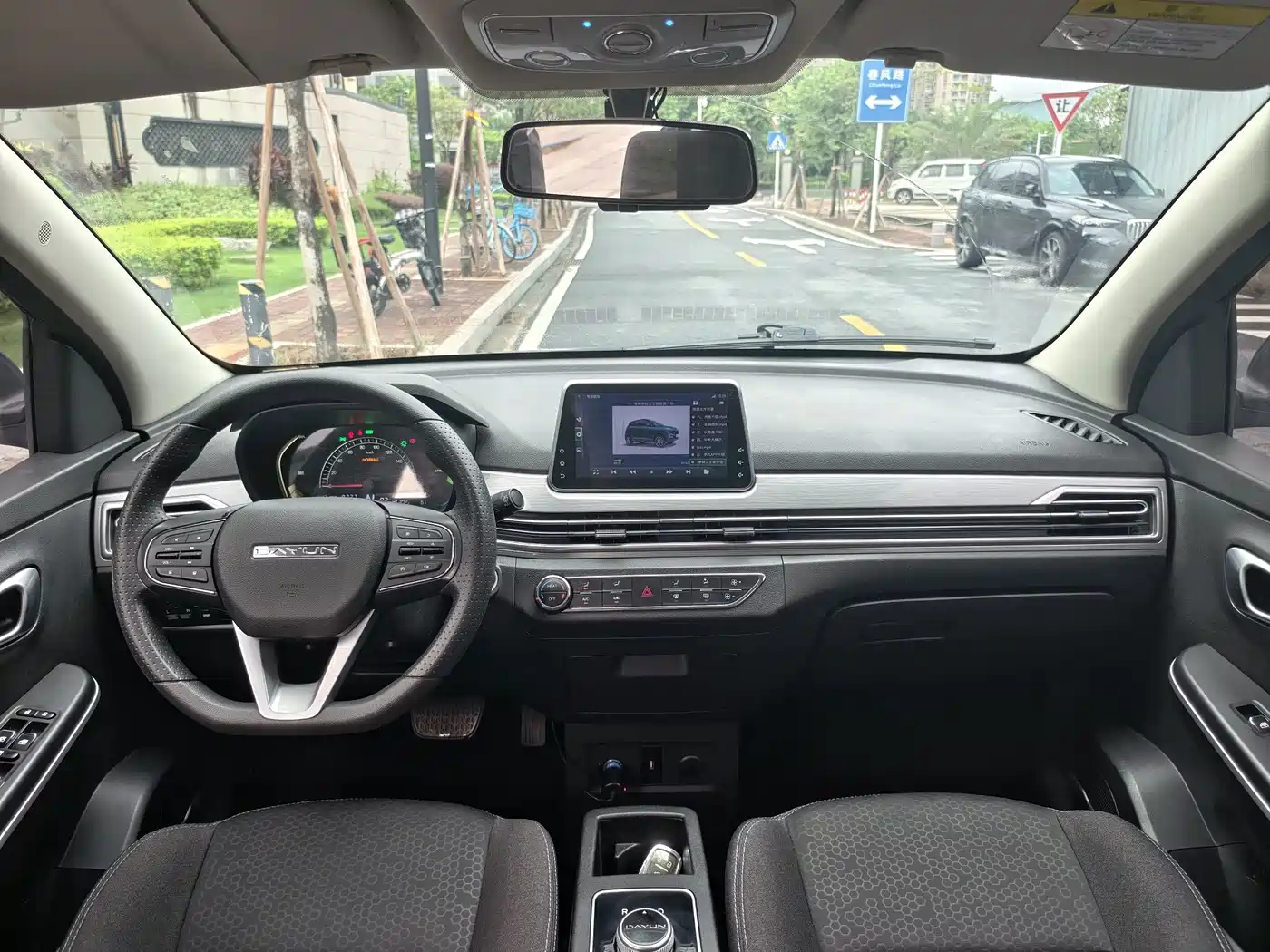 Dayun Yuehu 2022 2022 30.66kWh 2WD Standard Edition