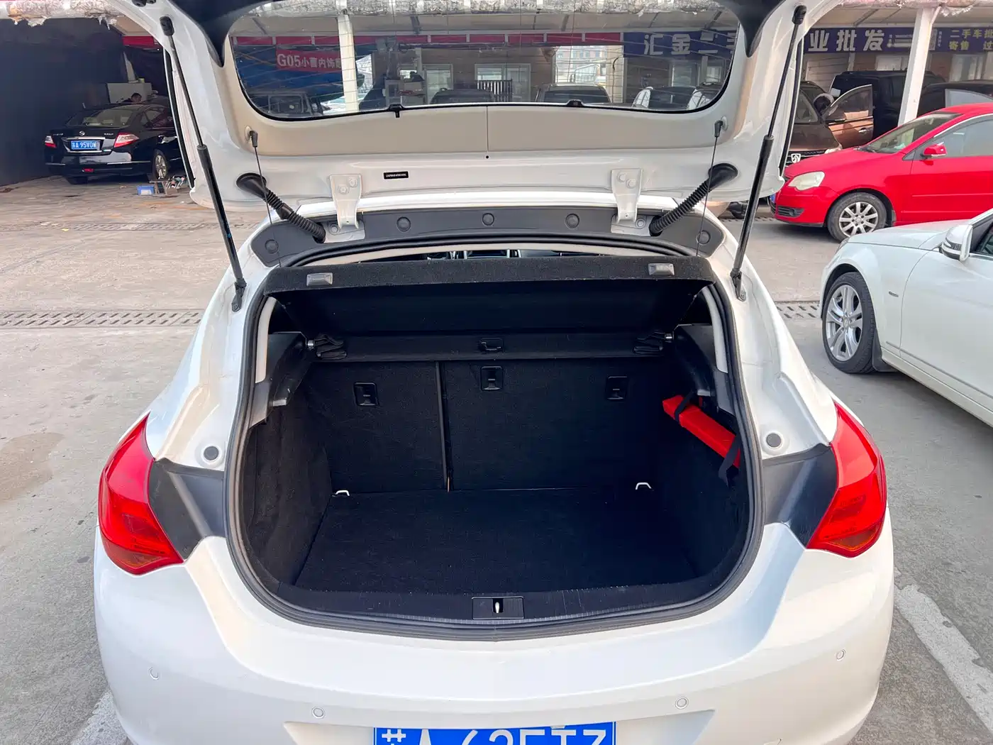 Buick Excelle 2014 XT 1.6L Automatic Fashion фото 22