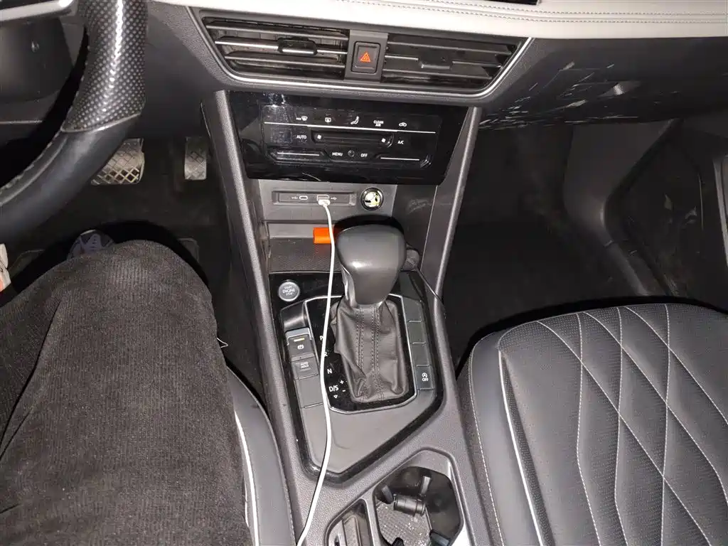 Volkswagen Tiguan L 2022 330TSI Automatic 2WD Comfort Edition фото 14
