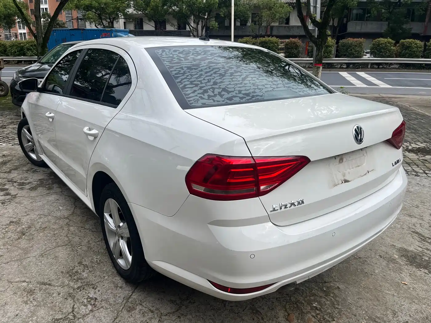 Volkswagen Lavida 2017 1.6L Automatic Trend Edition фото 4