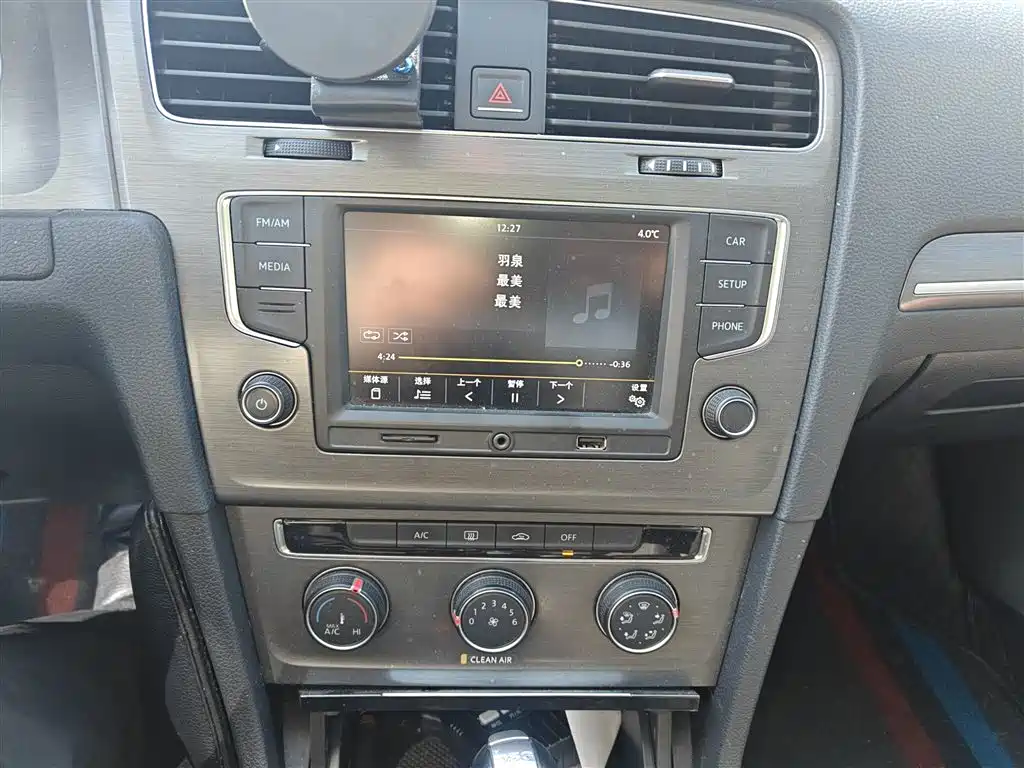 Volkswagen Golf 2016 230TSI Automatic Comfort фото 6
