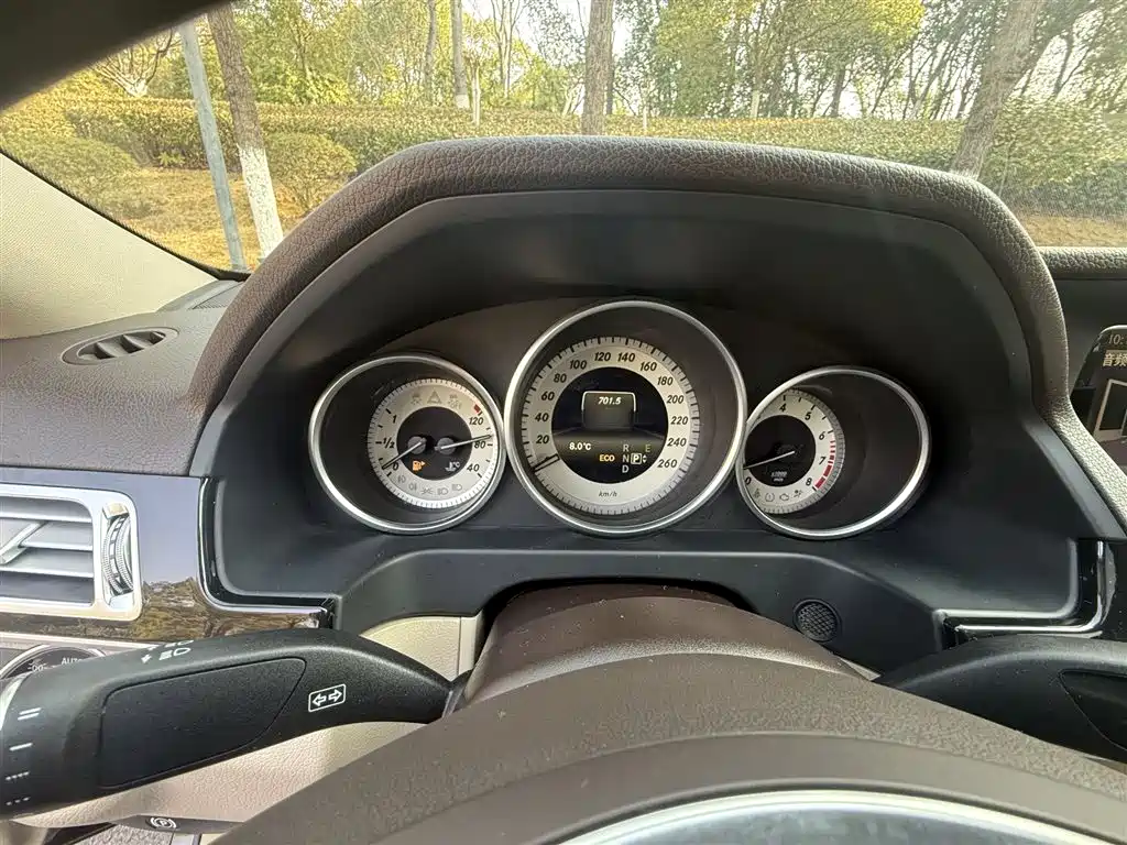 Mercedes-Benz E-Class 2015 E 260 L Sport фото 15
