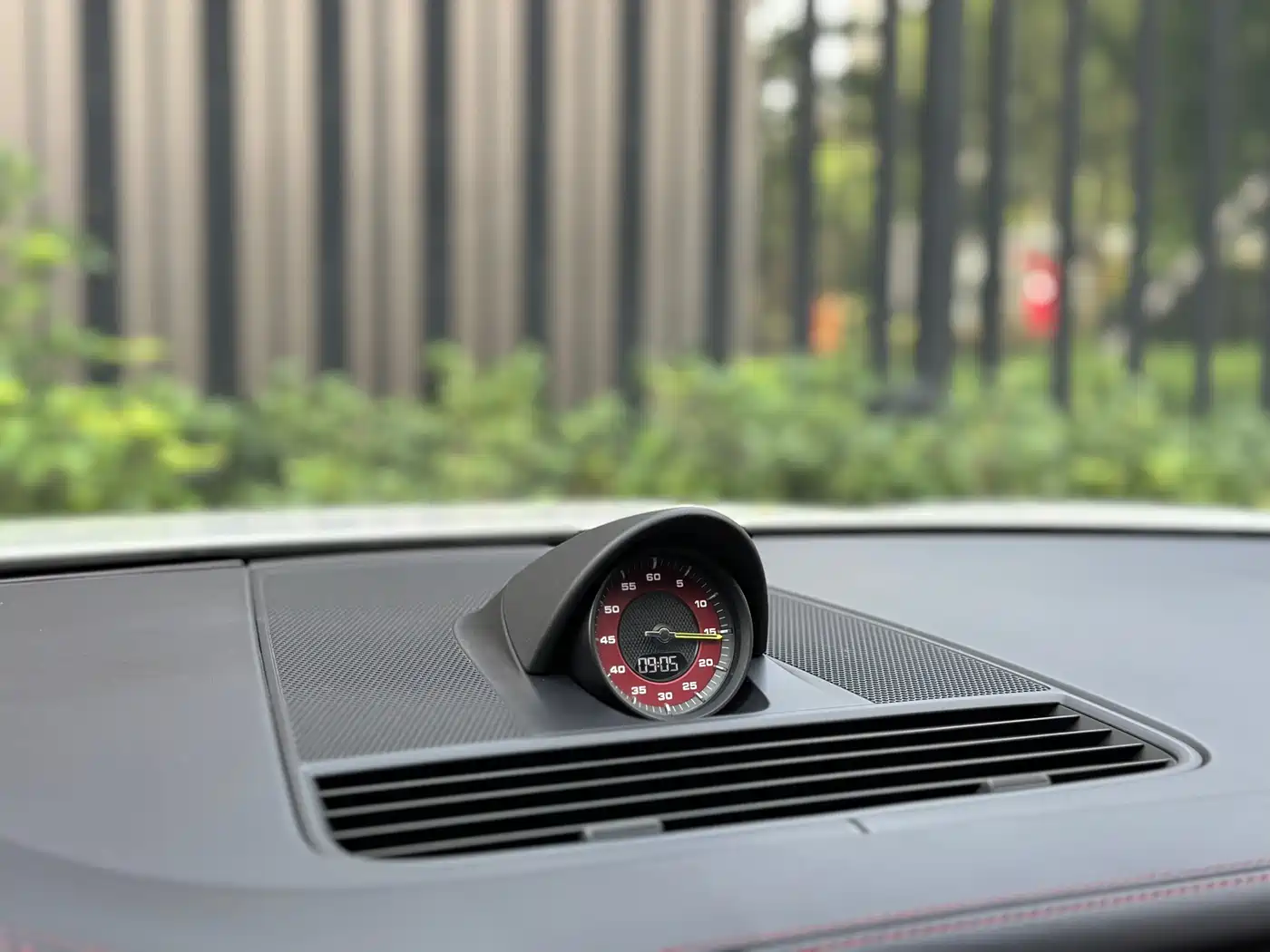 Фото 8 - Porsche Panamera New Energy